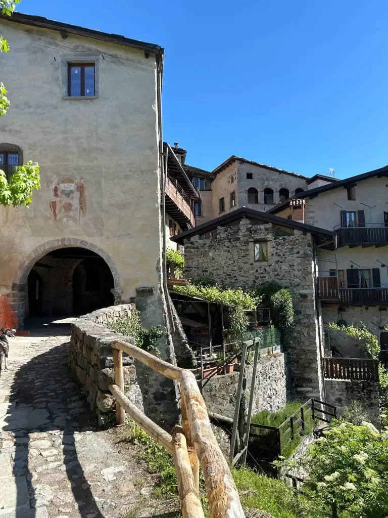 Entrata Via Porticata Cornello