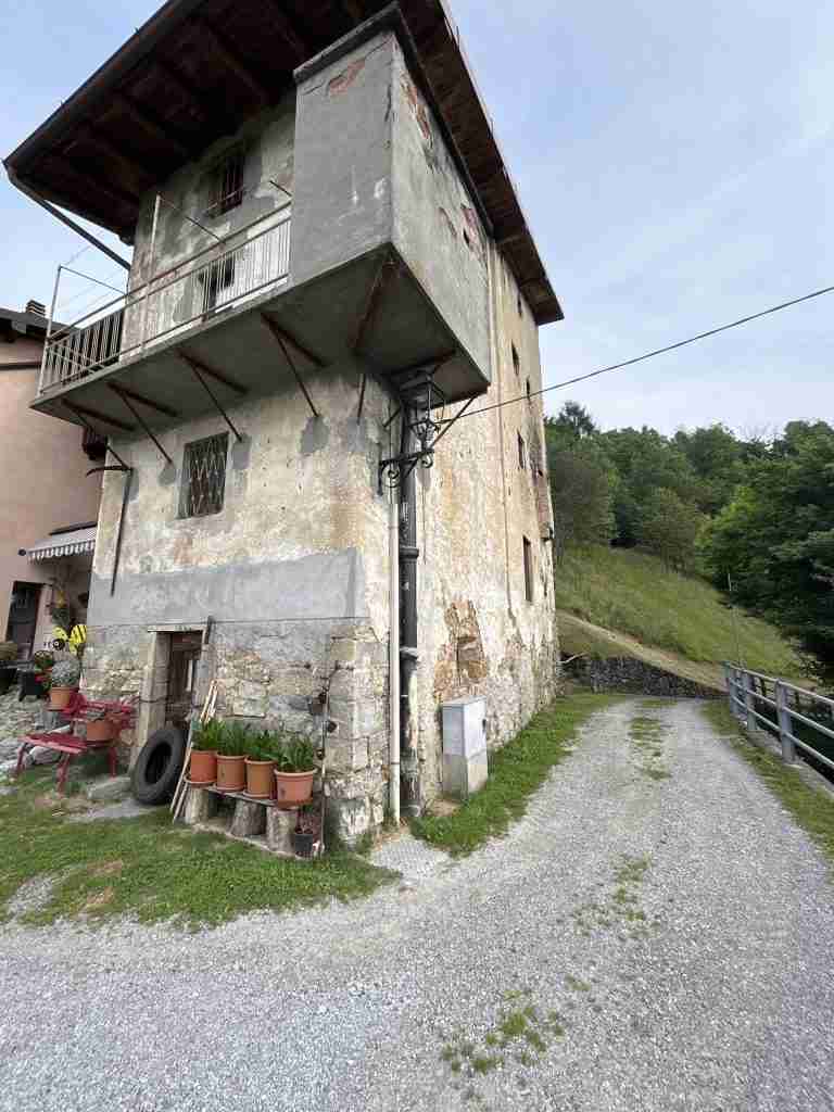 Porzione di edificio disabitata a Bretto Alto