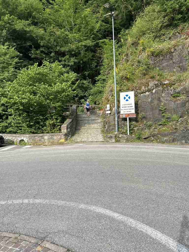 Accesso Mulattiera per Cornello