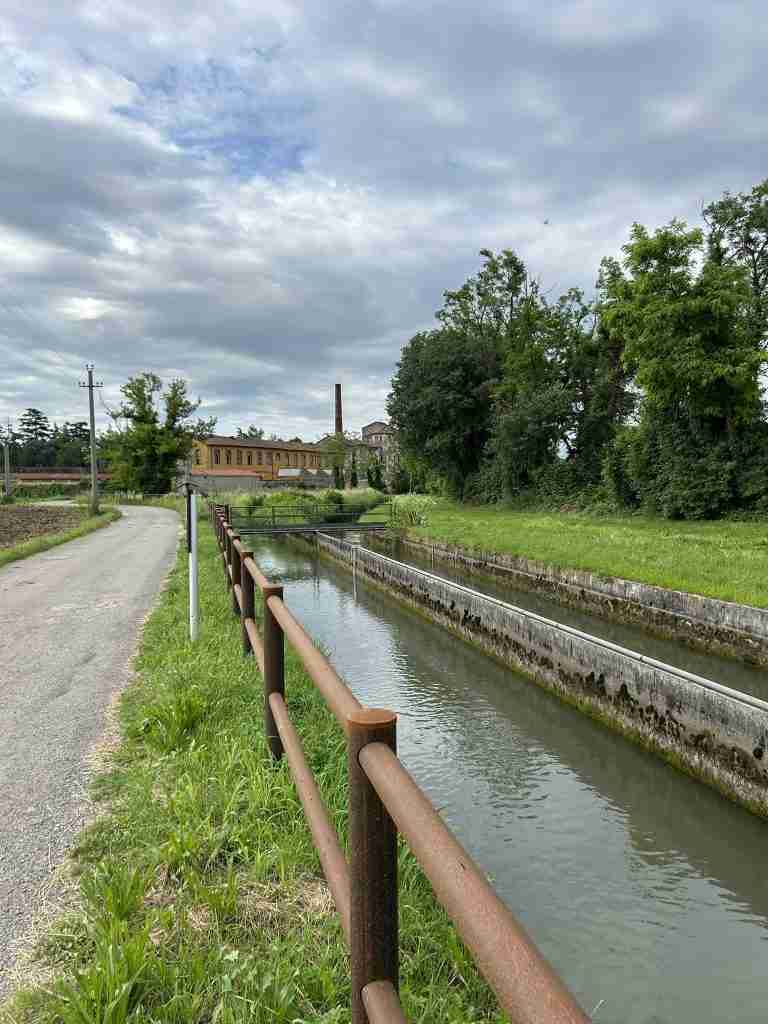 Roggia Brembilla e primo corpo di Fabbrica della Rasica