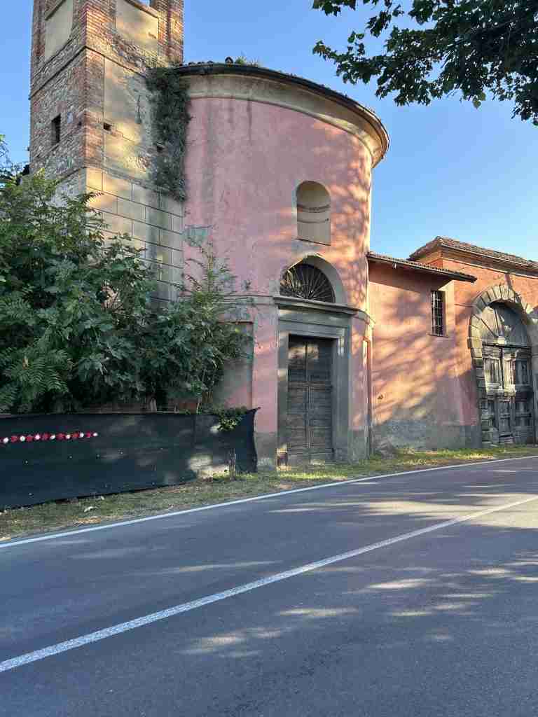 Cappella privata con campanile '700, restauro XX secolo