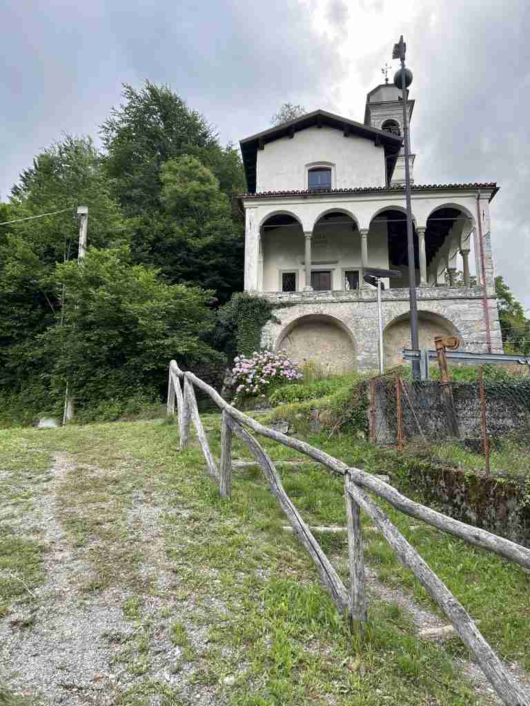 Vista Frontale della Chiesa di San Rocco