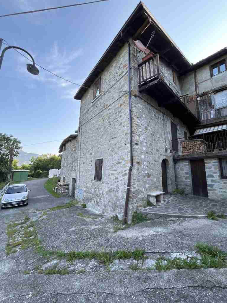 Casale Ristrutturato a Callameri