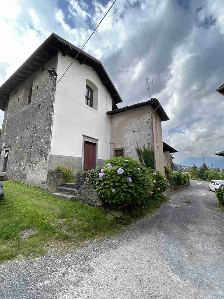 Fronte principale della Chiesa di Grumo