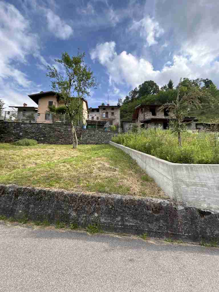 Un'altra piccola borgata