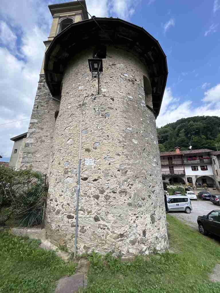 L'Abside a pianta circolare della Chiesa di Grumo