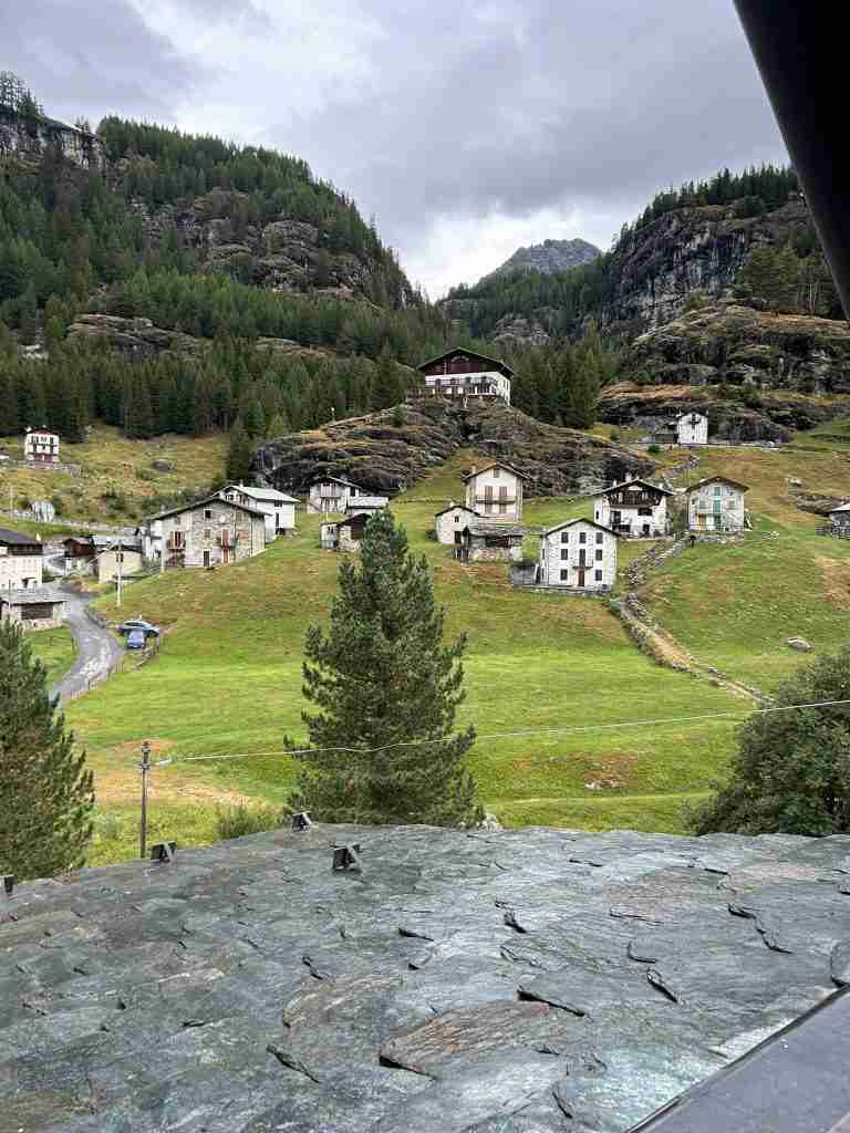 Vista del Borgo di Franscia frazione di Lanzada (SO) 1520 m s.l.m