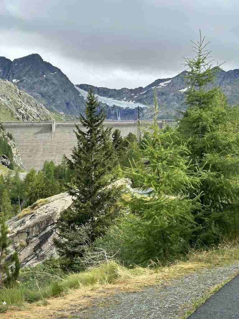 Diga Alpe Gera e ghiacciaio Fellaria