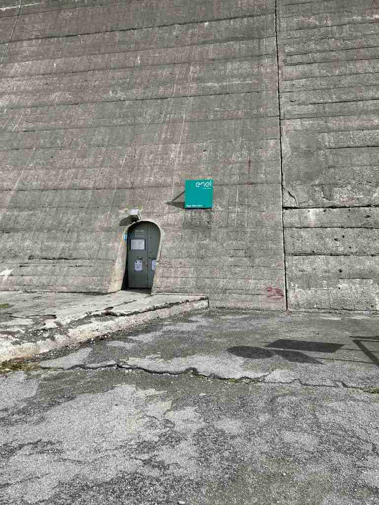 Accesso Enel alla base della Diga di Alpe di Gera