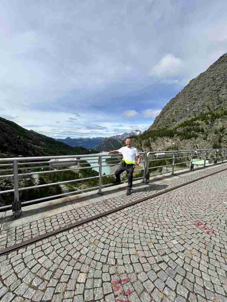 Vista su lago Campo Moro dalla sommità della diga di Alpe di Gera