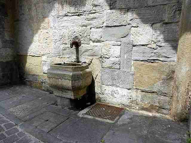 Fontana Sant'Andrea in Porta Dipinta (BG)