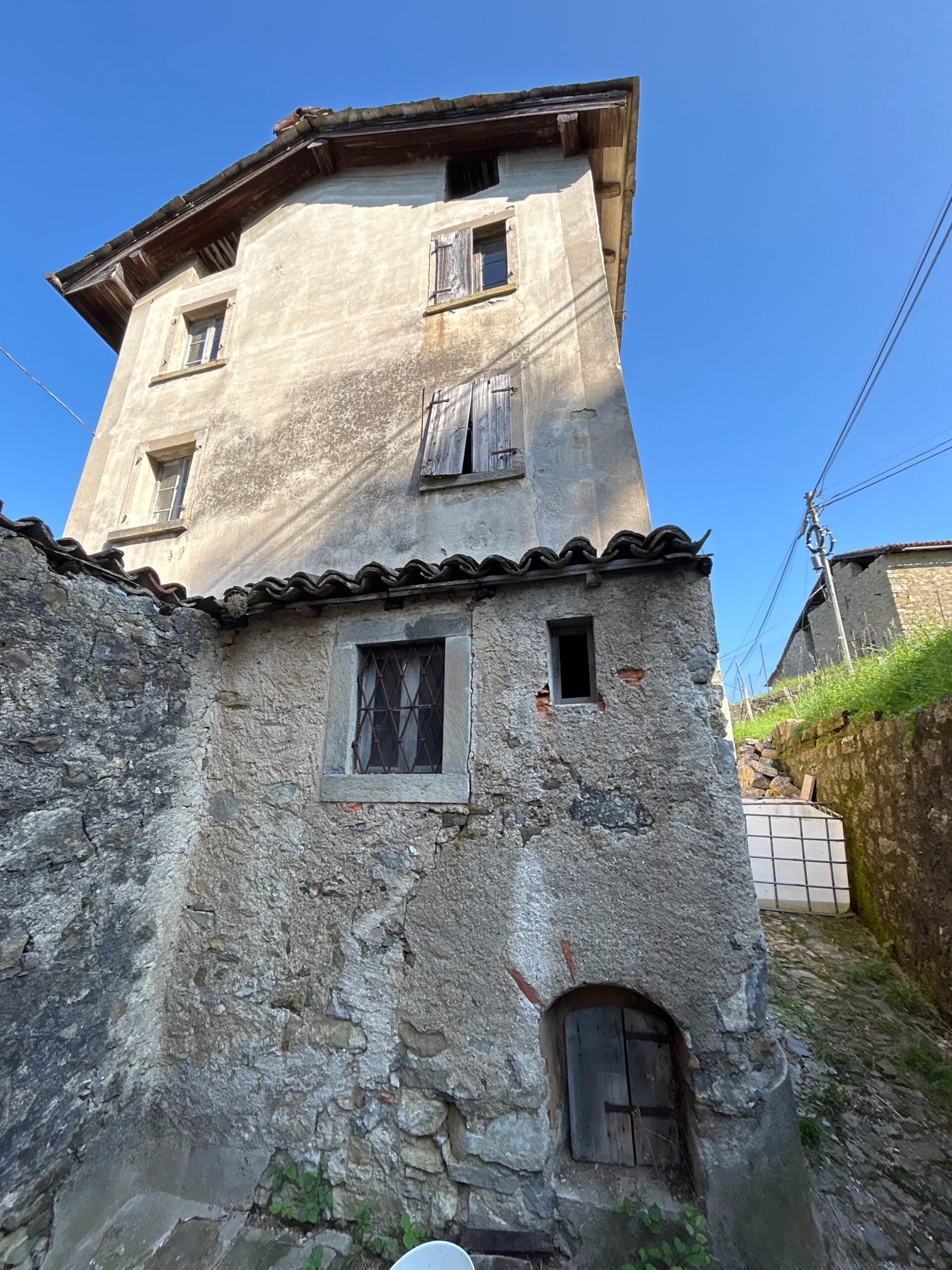 Mulera Casale abbandonato - San Giovanni Bianco (BG)