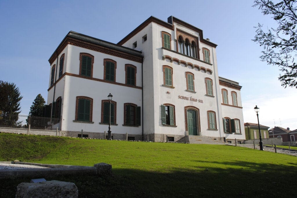 Scuola e Asilo a Crespi d'Adda (BG)