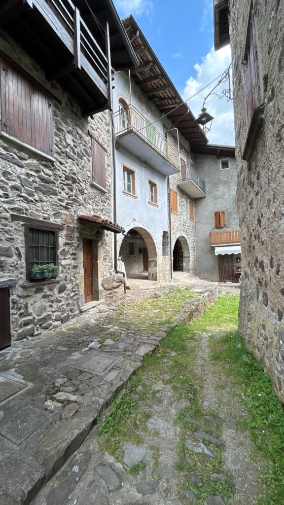 Antico Borgo di Grumo - San Giovanni Bianco (BG)